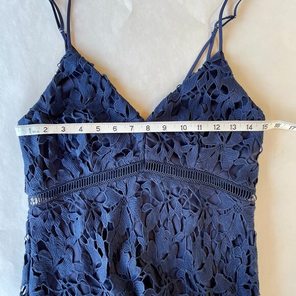 ASTR The Label Floral Lace Skinny Strap Knee Length Sheath Dress in Navy Size M - Picture 10 of 11
